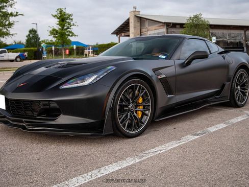 Used 2016 Chevrolet Corvette Z06 w/ 3LZ Preferred Equipment Group RWD image 16