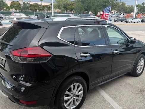 Used 2019 Nissan Rogue SV FWD image 5