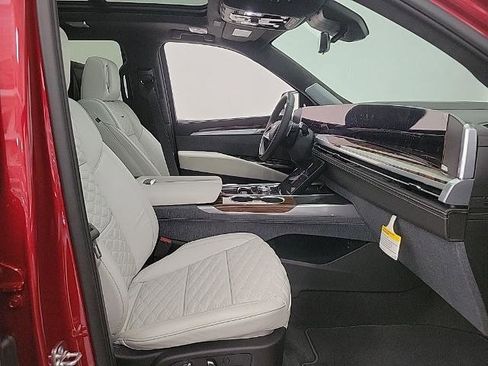 New 2026 Cadillac Escalade Platinum Luxury AWD/4WD image 13