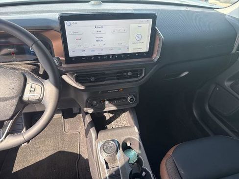 Certified 2025 Ford Bronco Sport Outer Banks image 9