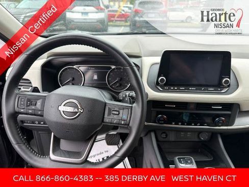 Certified 2025 Nissan Rogue SV AWD/4WD image 13