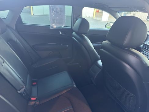 Used 2020 Kia Optima S image 13