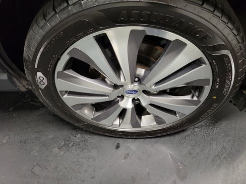 Used 2022 Subaru Ascent Touring image 10