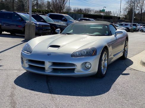 Used 2003 Dodge Viper SRT-10 image 3