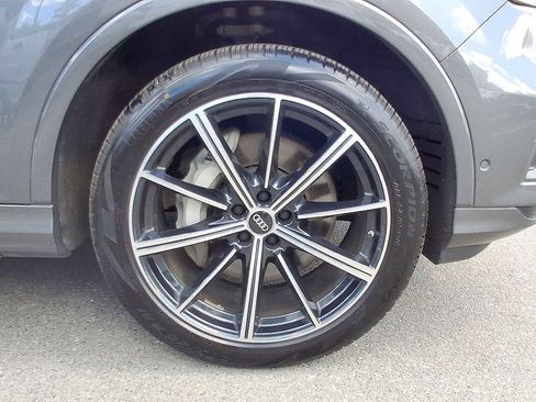 Used 2023 Audi Q7 3.0T Premium Plus w/ Premium Plus Package AWD/4WD image 33