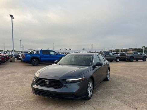 Used 2024 Honda Accord LX image 7