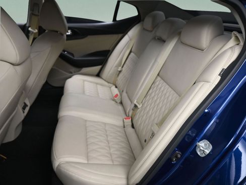 Used 2023 Nissan Maxima Platinum w/ Sport Mat Group image 31