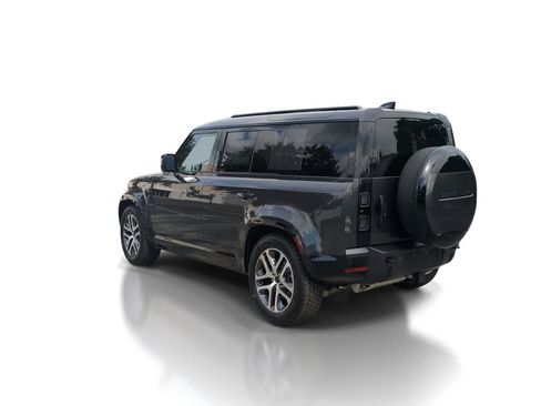 New 2026 Land Rover Defender 110 X-Dynamic SE AWD/4WD image 6