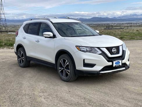 Used 2020 Nissan Rogue SV w/ Premium Package AWD/4WD image 11