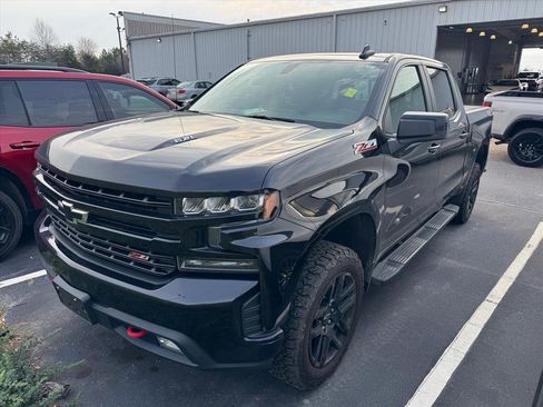 Used 2021 Chevrolet Silverado 1500 LT Trail Boss w/ Convenience Package II image 10