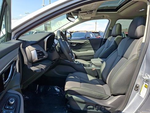 Certified 2025 Subaru Outback Onyx Edition image 13