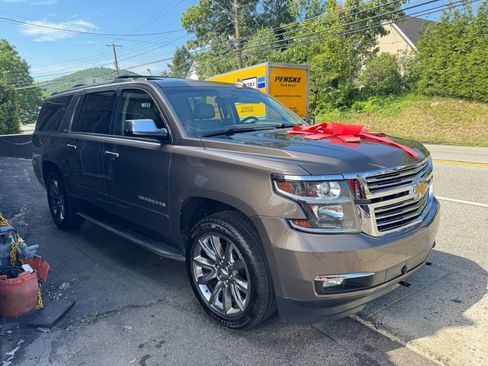 Used 2015 Chevrolet Suburban LTZ AWD/4WD image 4
