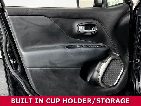 Used 2019 Jeep Renegade Limited AWD/4WD image 19