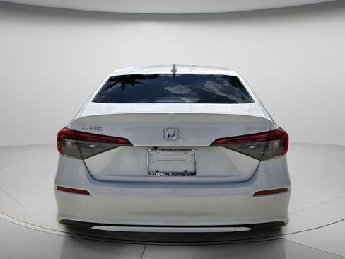 Used 2023 Honda Civic LX image 4
