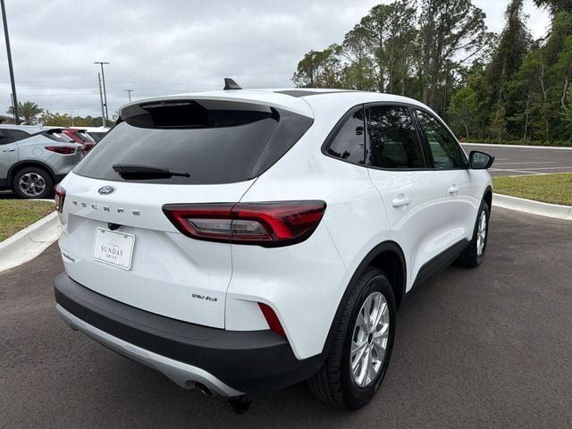 Used 2025 Ford Escape Active AWD/4WD image 5