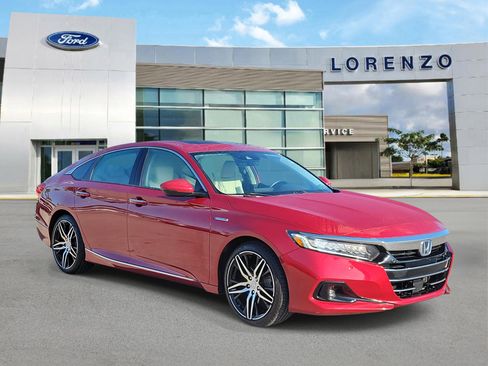 Used 2022 Honda Accord Touring image 3