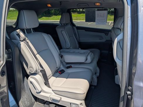 Used 2024 Honda Odyssey Elite image 15