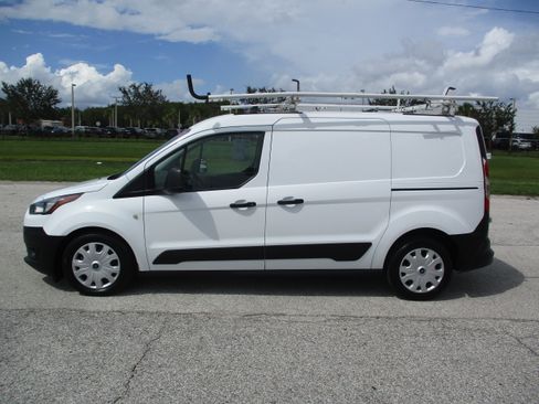 Used 2022 Ford Transit Connect XL image 4