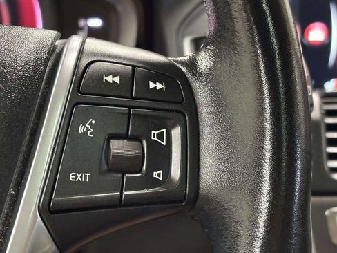 Used 2016 Volvo XC60 T6 w/ Proximity Package AWD/4WD image 37