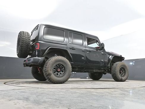 Used 2018 Jeep Wrangler Unlimited Rubicon AWD/4WD image 46