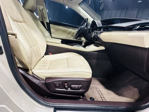 Used 2018 Lexus ES 350 w/ Luxury Package w/Wood Trim FWD image 41