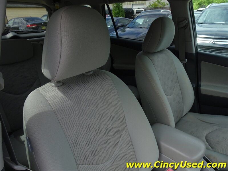 Used 2011 Toyota RAV4 4WD w/ Base L4 Extra Value Pkg image 27