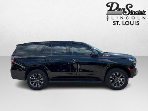Used 2021 Chevrolet Tahoe Z71 w/ Luxury Package AWD/4WD image 2