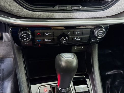 Used 2022 Jeep Compass Latitude image 8