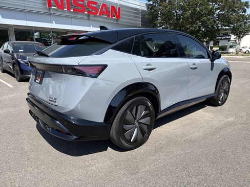 Certified 2024 Nissan Ariya AWD image 9