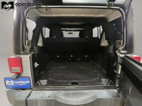 Used 2018 Jeep Wrangler Unlimited Sport S AWD/4WD image 18