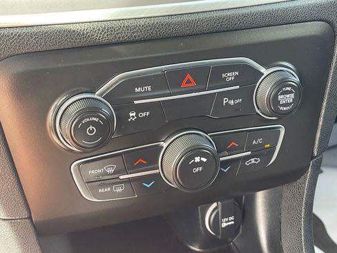 Used 2022 Dodge Charger SXT image 42