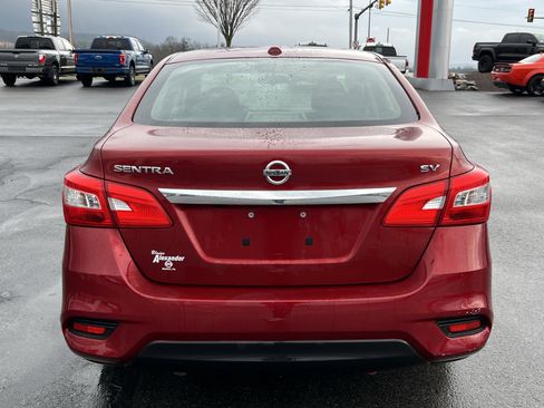 Used 2018 Nissan Sentra SV image 4