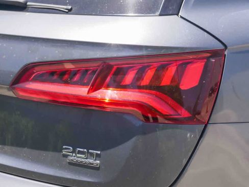 Used 2018 Audi Q5 2.0T Premium AWD/4WD image 10