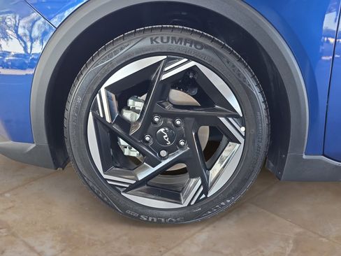 Certified 2025 Kia K4 EX image 28