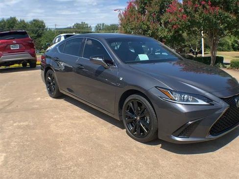 Certified 2024 Lexus ES 350 F Sport image 2