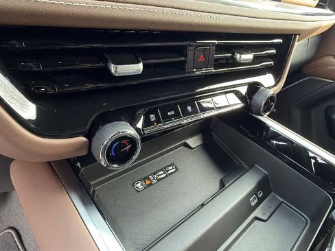 Used 2025 Chevrolet Tahoe High Country w/ Sun And Tow Package image 14