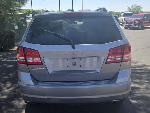 Used 2019 Dodge Journey SE FWD image 6