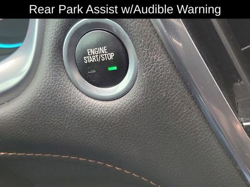 Certified 2021 Chevrolet Traverse LT image 16