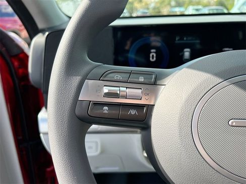 New 2026 Hyundai Kona SE image 28