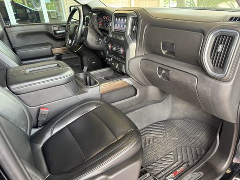 Used 2020 Chevrolet Silverado 1500 LT Trail Boss image 26