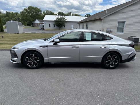 Used 2025 Hyundai Sonata SEL FWD image 6