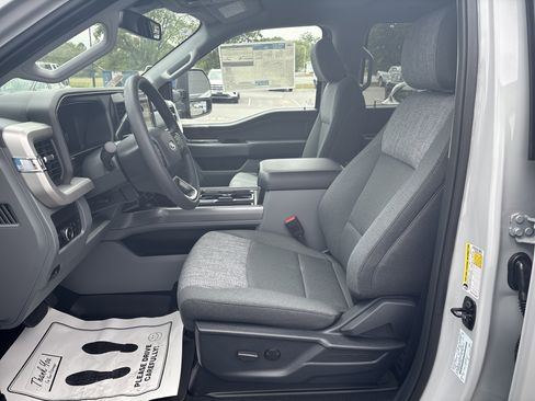 New 2026 Ford F250 XLT w/ XLT Premium Package image 12