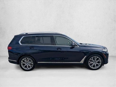Used 2021 BMW X7 xDrive40i w/ Luxury Seating Package AWD/4WD image 4