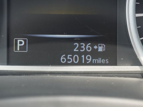 Used 2017 Nissan Sentra SV w/ Style Package image 28