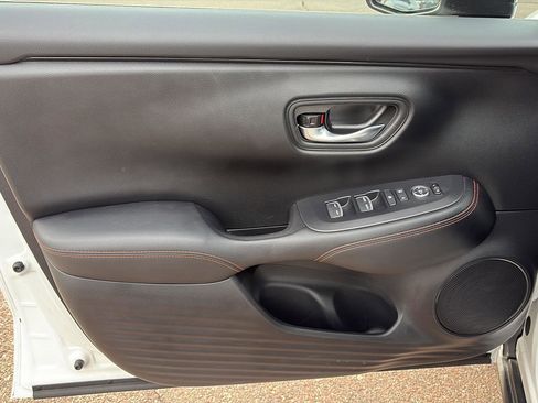 Certified 2025 Honda HR-V Sport image 12