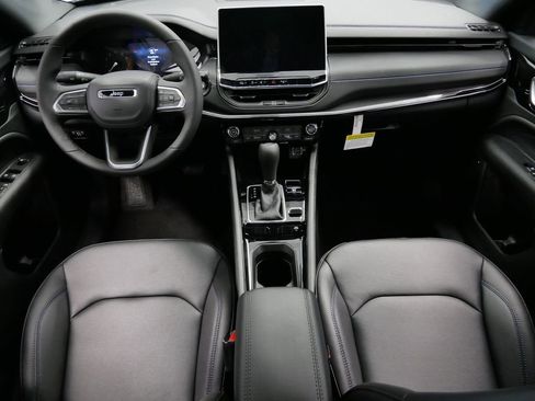 New 2026 Jeep Compass Limited image 29