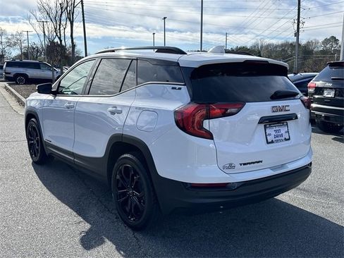 Used 2021 GMC Terrain SLE w/ Elevation Edition image 5