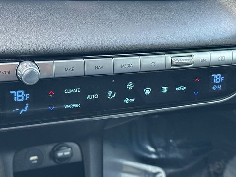 Used 2024 Hyundai Ioniq 5 Limited image 24