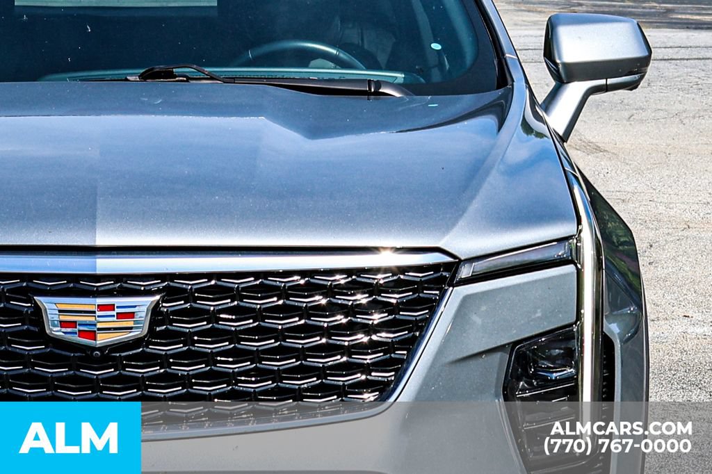 Used 2025 Cadillac XT4 Premium Luxury FWD image 14