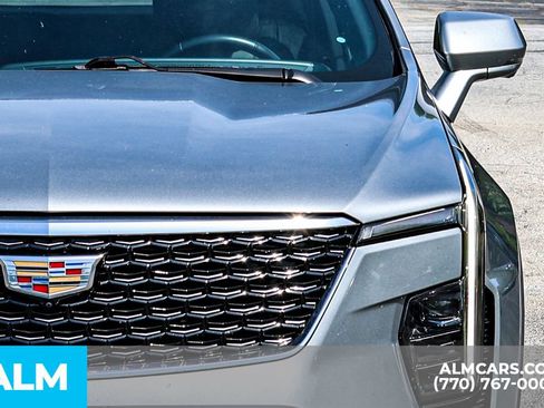 Used 2025 Cadillac XT4 Premium Luxury FWD image 14